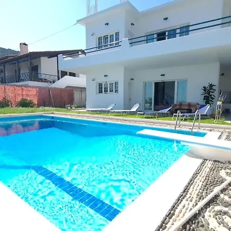 Villa Giamatasta E With Pool Porto Rafti